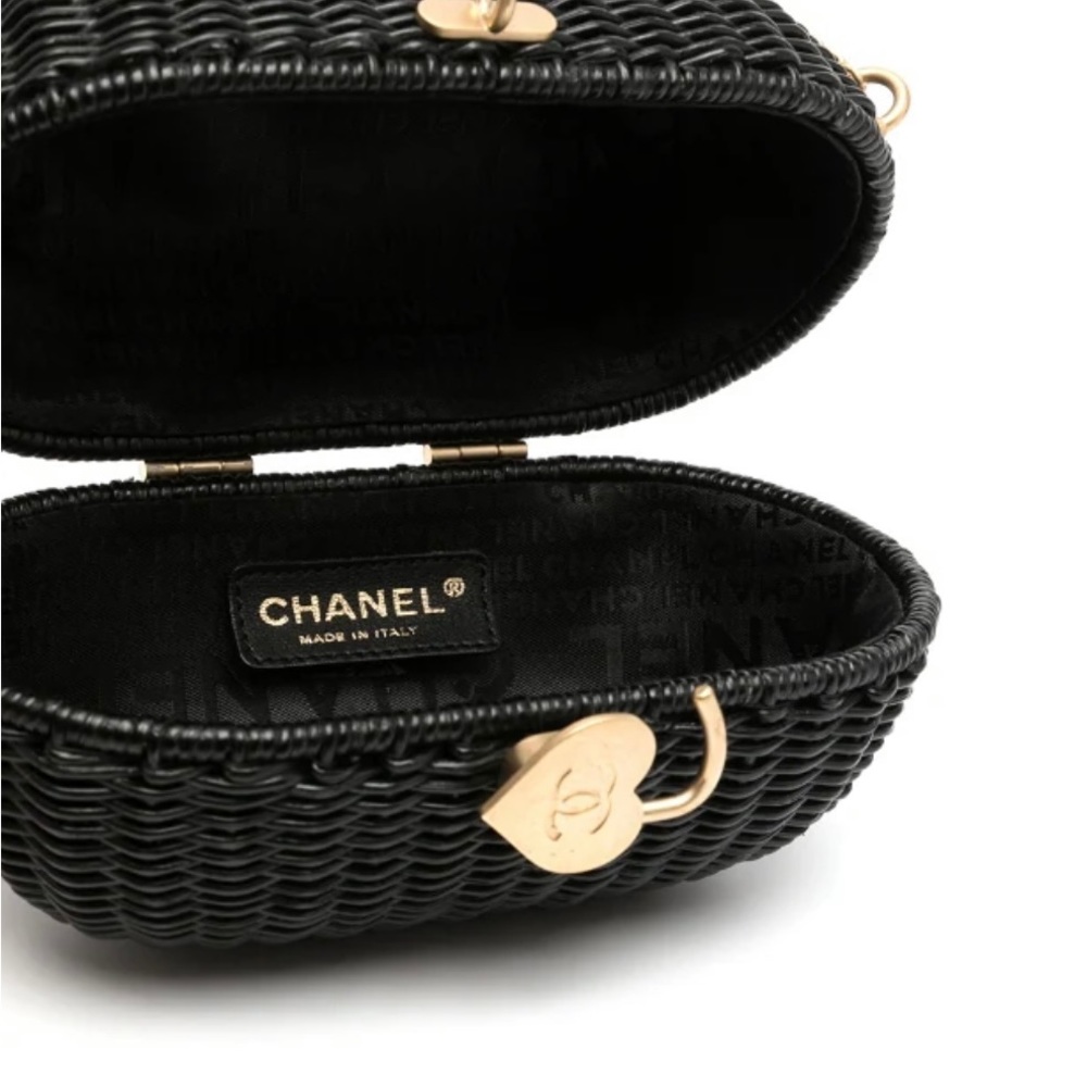 CHANEL RARE BAG - Picture 5 of 6